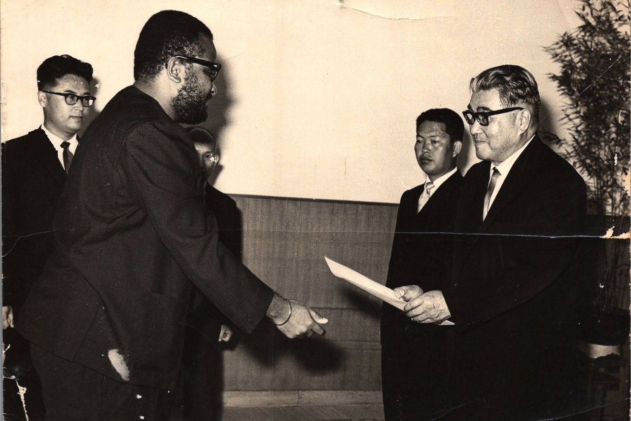 Preseting Credentials to president Choi yong kou Pyongyang 26 02 1969 1